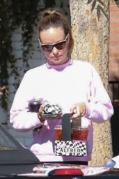 Olivia Wilde Wears a Baby Pink Sweatshirt and Leggings - Out in LA 10/25/2022