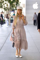 Paris Hilton at Maje Store at the Grove in LA 10 12 2022   - 15