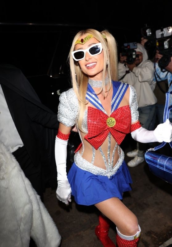 Paris Hilton – Casamigos Halloween Party in Beverly Hills 10/28/2022