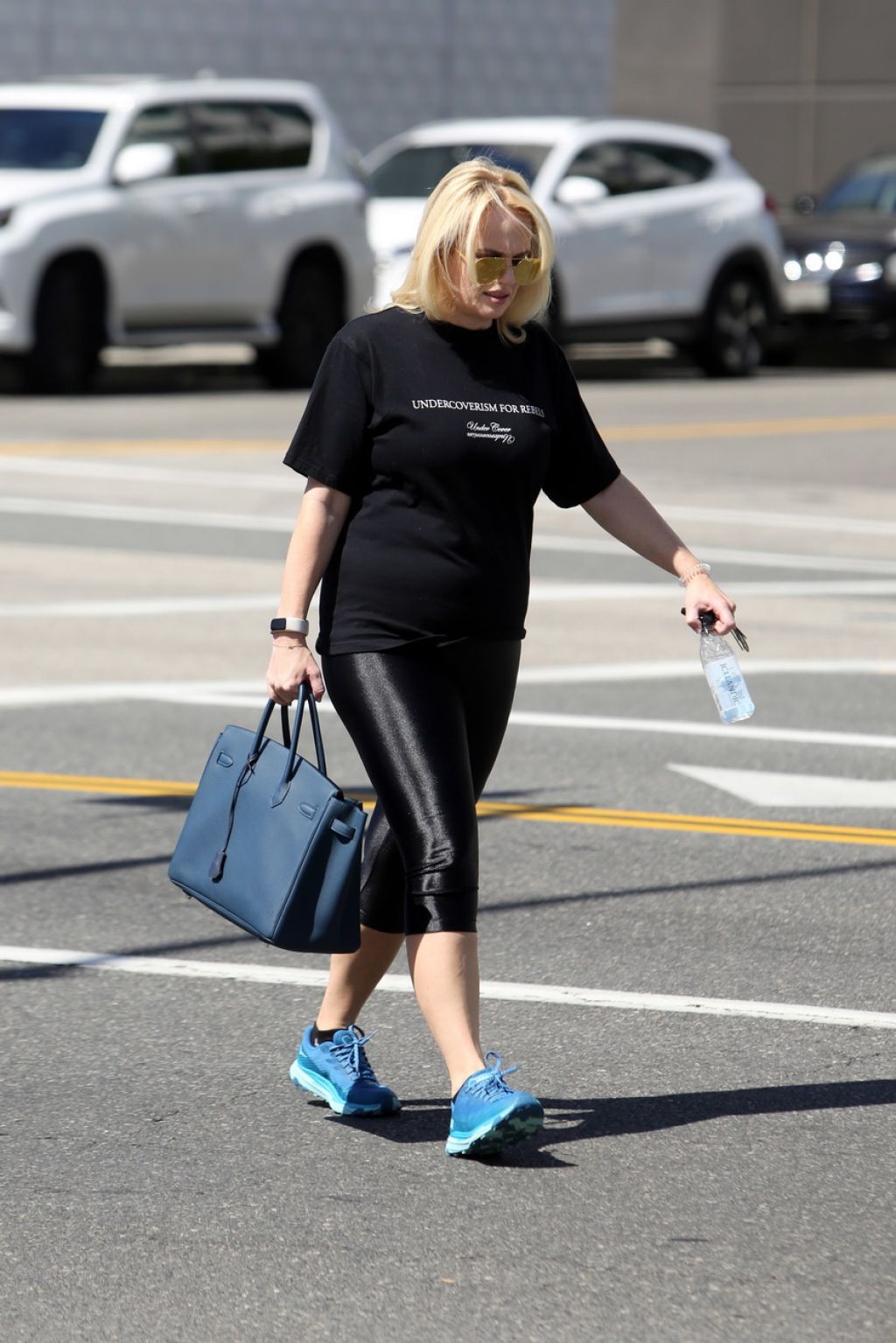Rebel Wilson - Out in Hollywood 10/04/2022 • CelebMafia