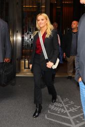 Reese Witherspoon - Out in New York 09/30/2022