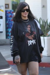 Rihanna at Bristol Farms in West Hollywood 10/04/2022