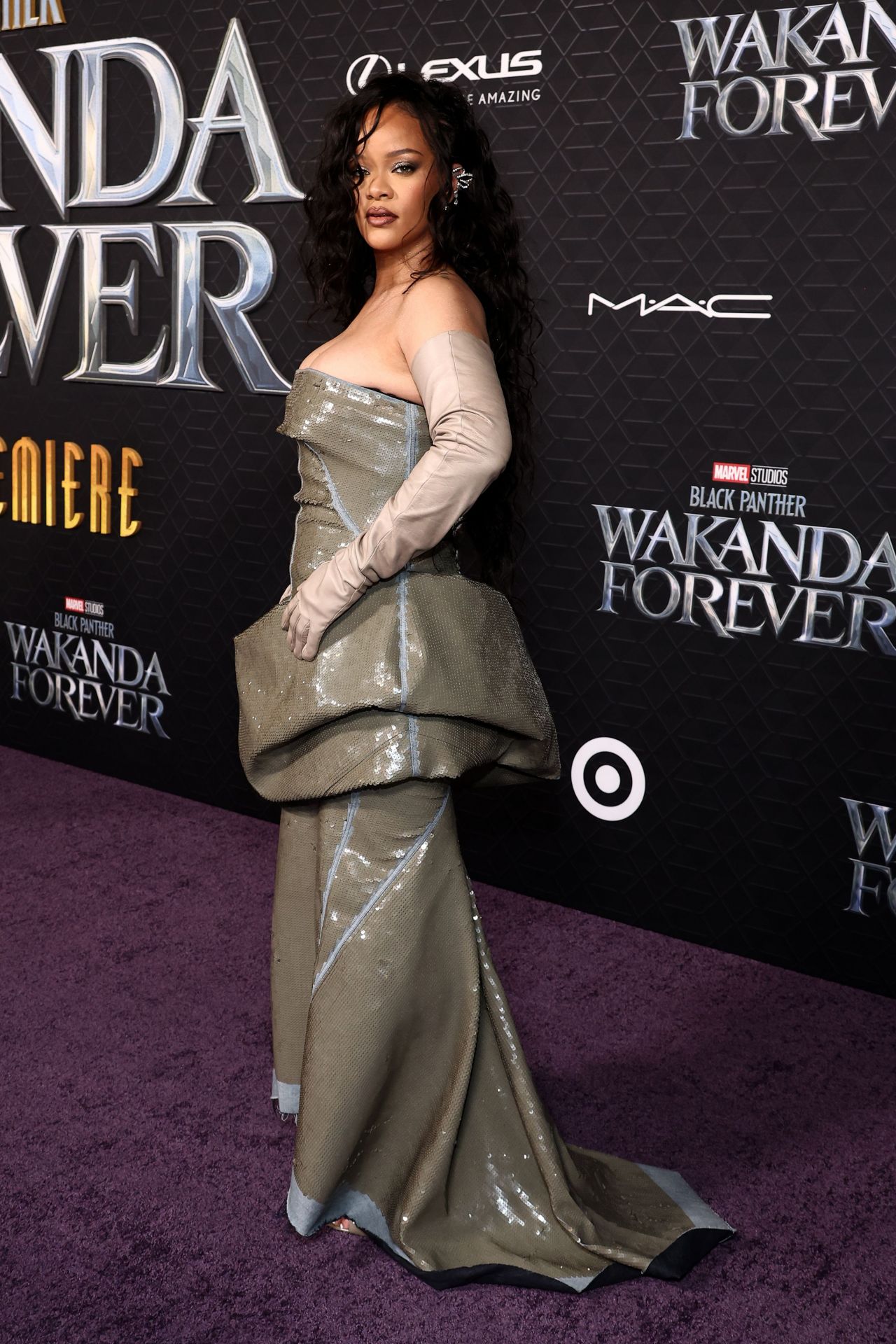 Rihanna – “Black Panther 2: Wakanda Forever” Premiere in Los Angeles 10