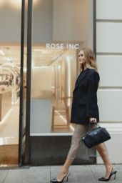 Rosie Huntington-Whiteley Outfit 10/20/2022