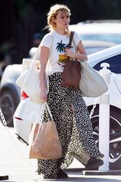 Rumer Willis - Grocery Shopping at Ralphs in Los Angeles 10/05/2022