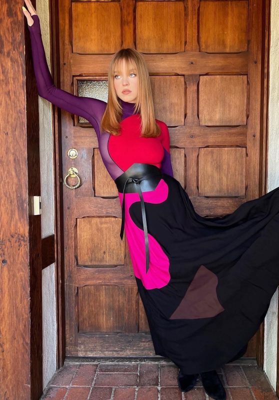 Sydney Sweeney - Tory Burch Colorblock Jersey Collection Fall/Winter 2022