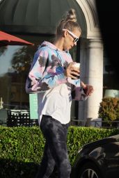 Victoria Prince - Out in Calabasas 10/09/2022
