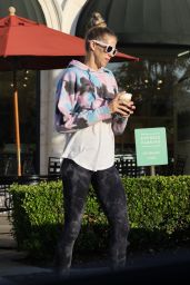 Victoria Prince   Out in Calabasas 10 09 2022   - 64