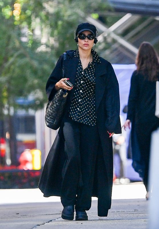 Zoe Kravitz - Out in New York City 10/10/2022