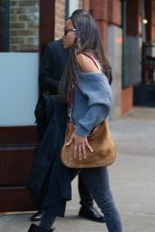 Zoe Saldana Carries a Stylish Leather Gucci Bag - NYC 10/25/2022