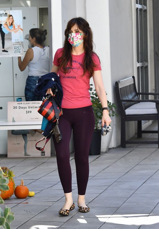 Zooey Deschanel - Out in Brentwood 10/18/2022