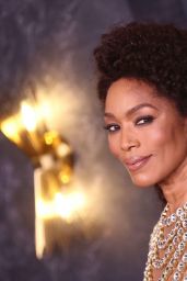 Angela Bassett – Governors Awards in Los Angeles 11/19/2022 • CelebMafia