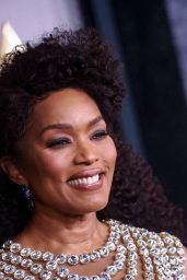 Angela Bassett – Governors Awards in Los Angeles 11/19/2022 • CelebMafia