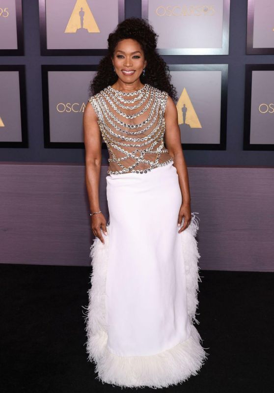 Angela Bassett – Governors Awards in Los Angeles 11/19/2022