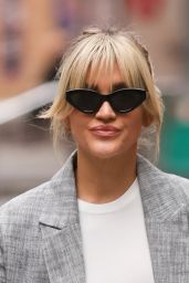 Ashley Roberts in a Great Trouser Suit and White Shoes and Bag - London 11/10/2022