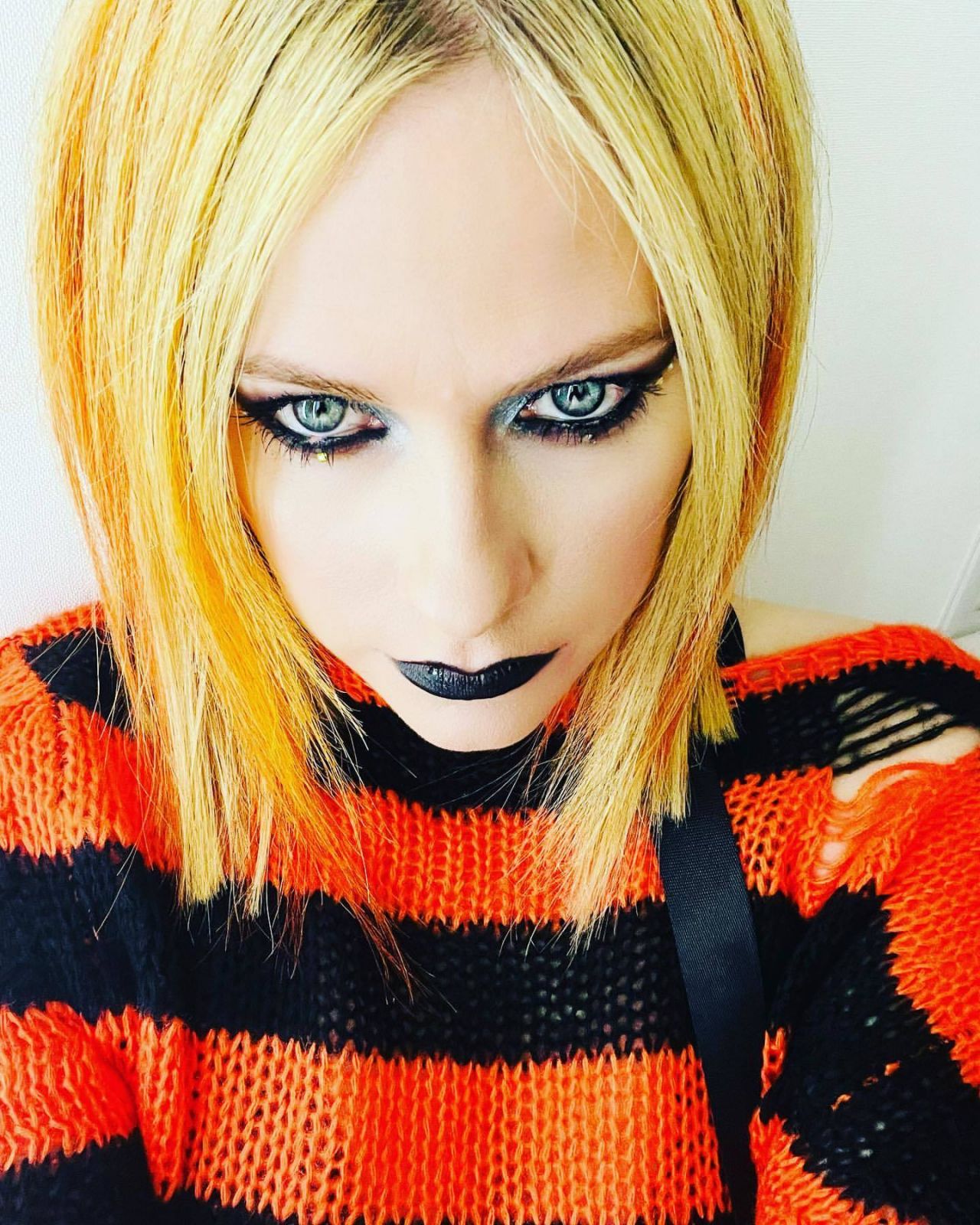 Avril Lavigne 11 17 2022 CelebMafia