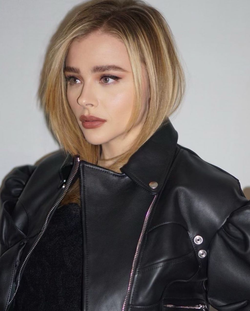 Chloe Moretz 11/03/2022 • CelebMafia