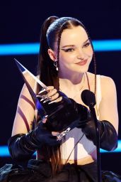 Dove Cameron   American Music Awards 2022   - 2