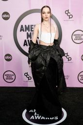 Dove Cameron   American Music Awards 2022   - 31