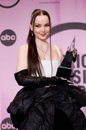 Dove Cameron – American Music Awards 2022 • CelebMafia