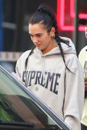 Dua Lipa Wears a Baggy Supreme Hoodie in Sydney 11/07/2022