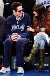 Emily Ratajkowski and Pete Davidson - Grizzlies vs Knicks at Madison Square Garden in New York 11/27/2022