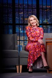 Florence Pugh   Late Night With Seth Meyers 11 09 2022   - 9