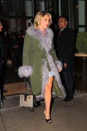 Florence Pugh   Leaving Her Hotel in New York 11 10 2022   - 50