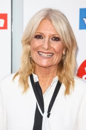 Gaby Roslin – The Sun’s Who Cares Wins Awards in London 11/22/2022
