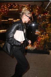 Gigi Hadid - Out in New York 11/05/2022