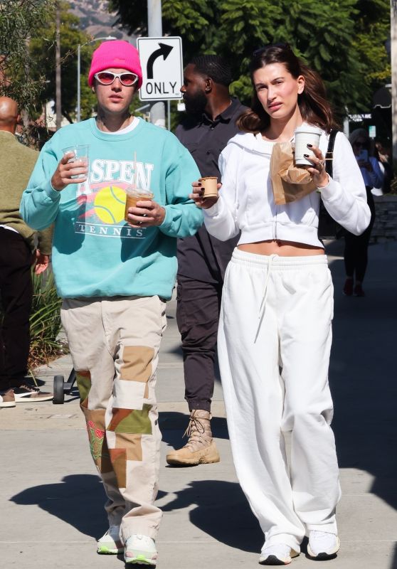 Hailey Rhode Bieber and Justin Bieber - Maru Cafe in Los Feliz 11/05/2022