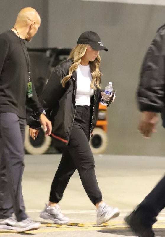 Hailie Jade Scott - Departing the 2022 Rock and Roll Hall of Fame Rehearsals in LA 11/04/2022