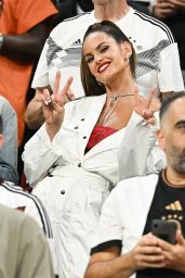Izabel Goulart   Watches The World Cup Match Between Spain vs Germany 11 27 2022   - 77