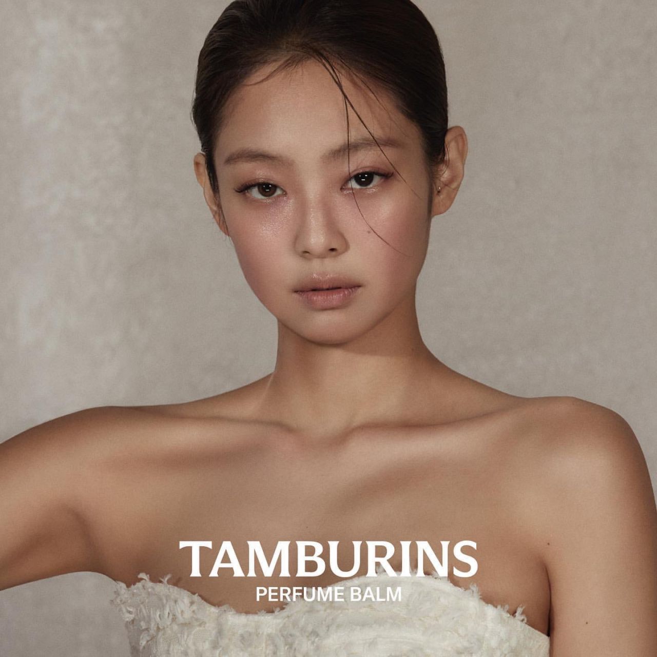 Jennie (Blackpink) Photo Shoot for Tamburins' Perfume Collection 2022