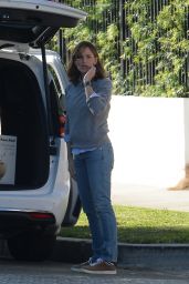 Jennifer Garner - Filming Set in Los Angeles 11/12/2022