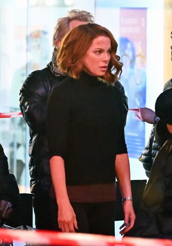 Kate Beckinsale    Canary Black  Filming Set 11 07 2022   - 54