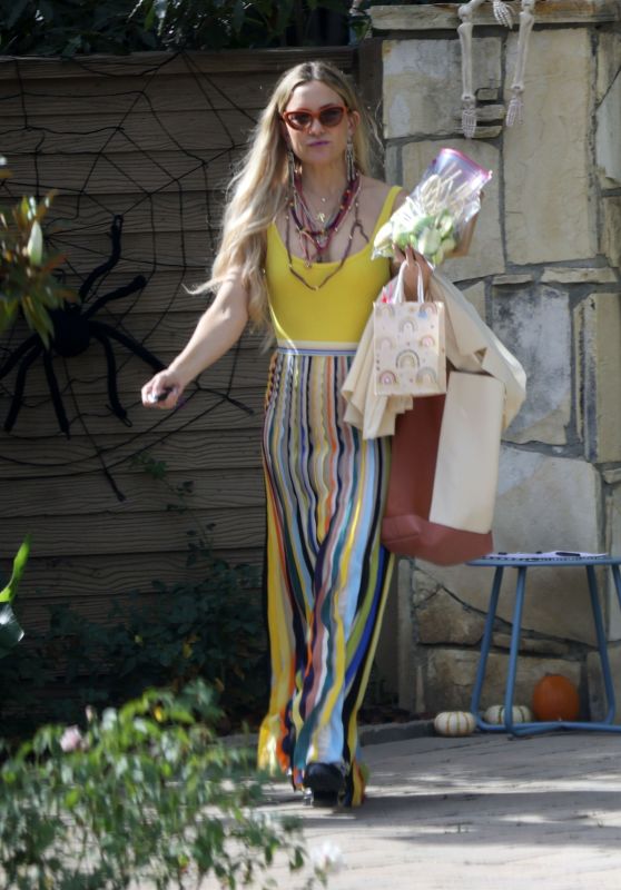 Kate Hudson in a Colorful Long Striped Skirt and a Yellow Top   Brentwood 10 31 2022   - 75