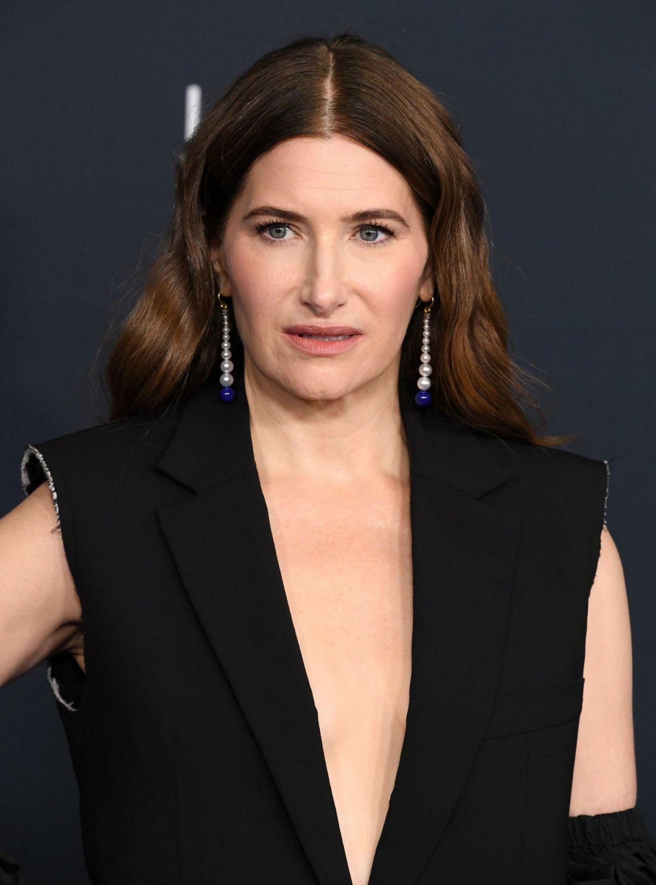 Kathryn Hahn – LACMA Art + Film Red Carpet in Los Angeles 11/05/2022