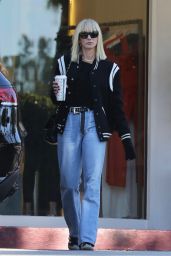 Kimberly Stewart at Starbucks in Beverly Hills 11/13/2022
