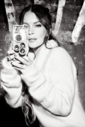 Lindsay Lohan - Cosmopolitan October 2022 Issue