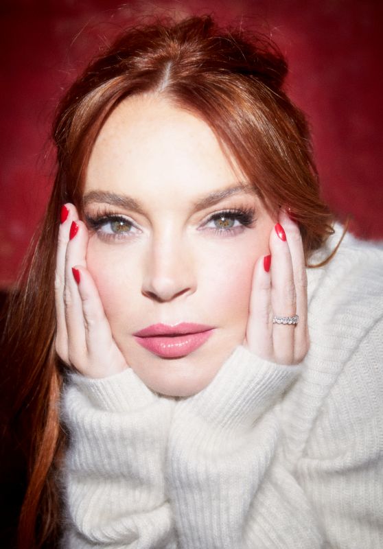 Lindsay Lohan - Cosmopolitan October 2022 Issue