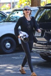 Lisa Rinna - Out in Sherman Oaks 11/03/2022