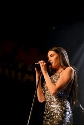 Madison Beer - Performs Live at 2022 amfAR Gala in Los Angeles 11/03/2022