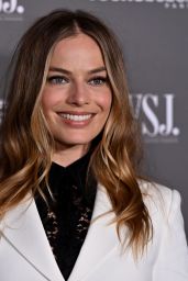 WSJ. Magazine 2022 Innovator Awards: Margot Robbie Plays It Cool in a Retro  Suit, Plus More