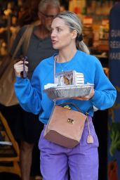 Melissa Cohen - Out in Malibu 11/15/2022