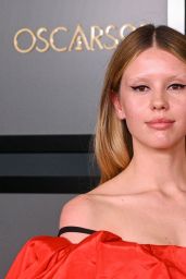 Mia Goth – Governors Awards in Los Angeles 11/19/2022