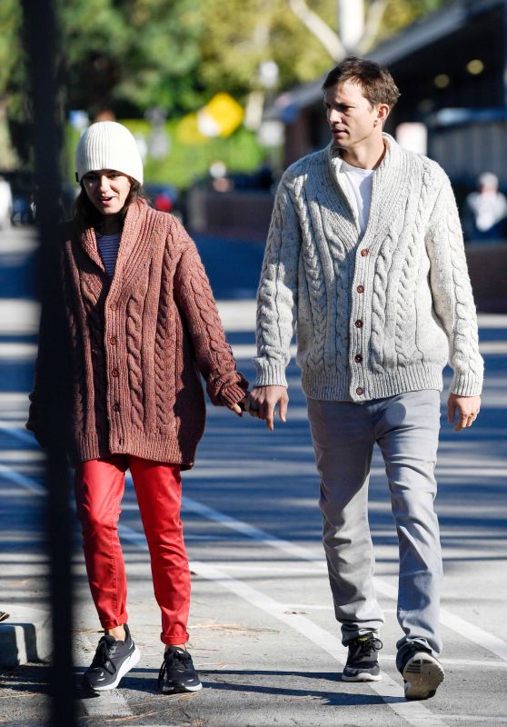 Mila Kunis and Ashton Kutcher - Stroll in Los Angeles 11/10/2022
