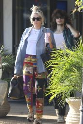 Miley Cyrus - Out in Malibu 11/27/2022