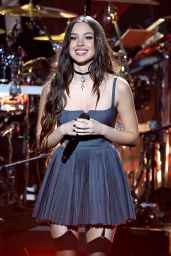 Olivia Rodrigo Performs Live at Rock and Roll Hall of Fame Induction Ceremony in LA 11/05/2022