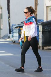 Olivia Wilde   Out in Los Angeles 11 10 2022   - 25
